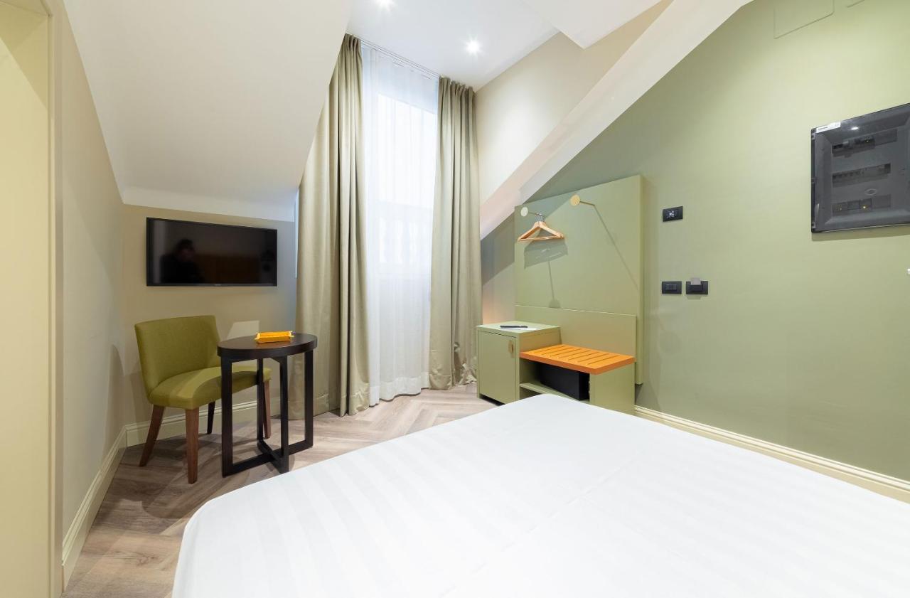 Hotel Astoria Genova Esterno foto